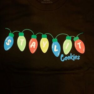 Cookies Brand (NWT)
Stay Lit - Holiday Lights
Color: Black
Size: Men’s XL